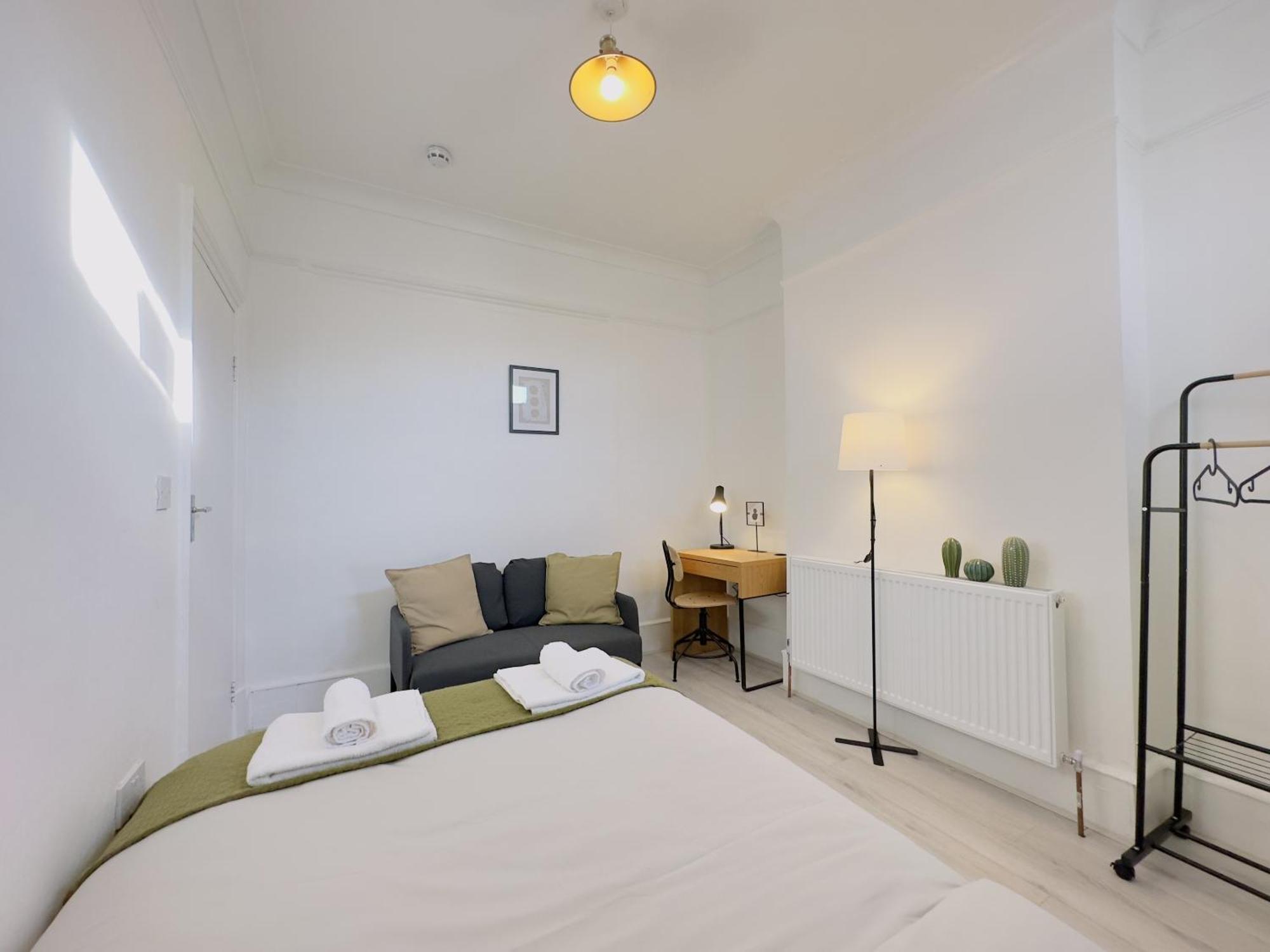 Leyton House - Sleepylodge London Room photo